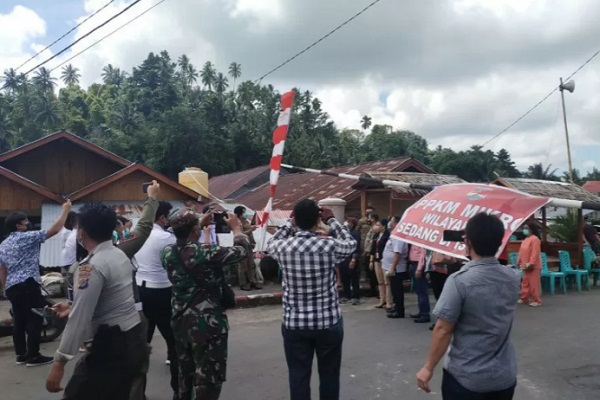 Akses keluar masuk Desa Wioi di Minahasa Tenggara telah di buka kembali