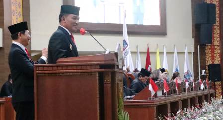 Pidato-Perdana-Gubernur-Yulius SULUT